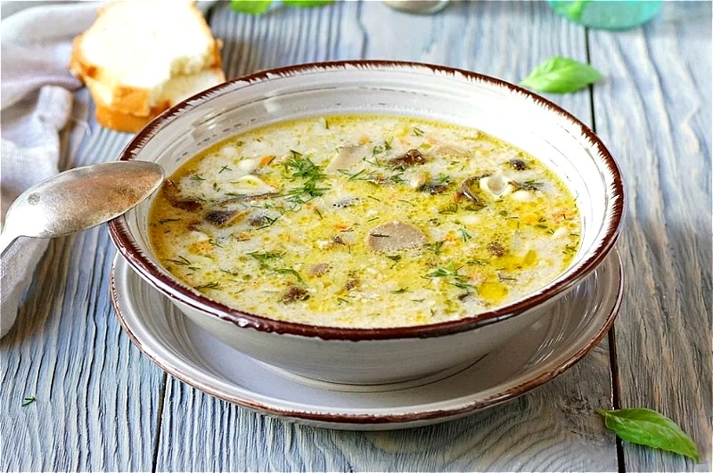 Оригинальный рецепт овощного грибного супа с картофелем в мультиварке с овощами